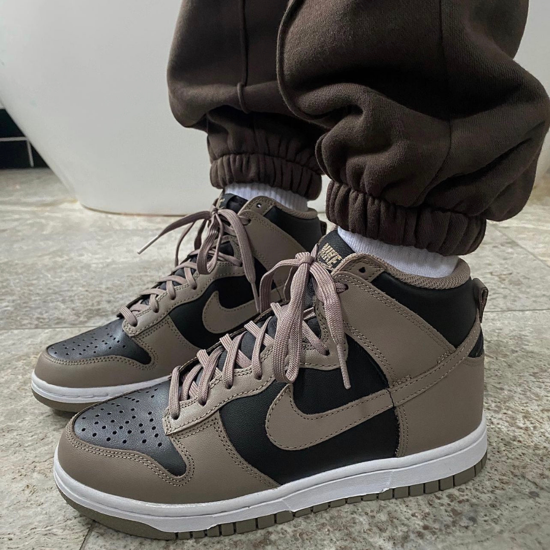 Nike Dunk High Moon Fossil