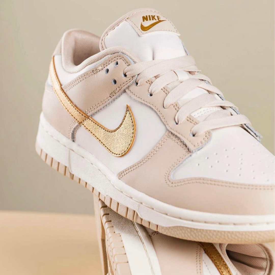 Nike Dunk Low Phantom Metallic Gold