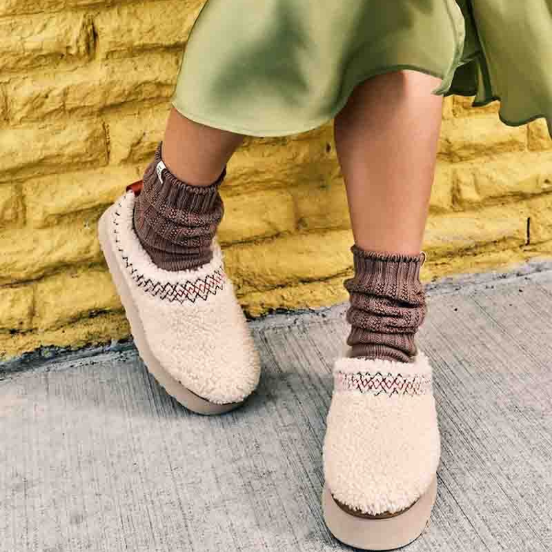 UGGS TAZZ SLIPPER  HERITAGE BRAID NATURAL