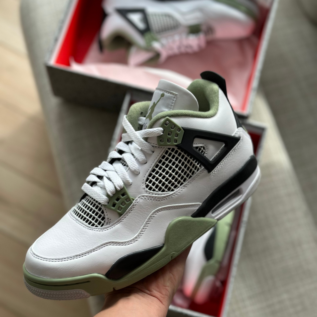 Nike Air Jordan 4 Seafoam