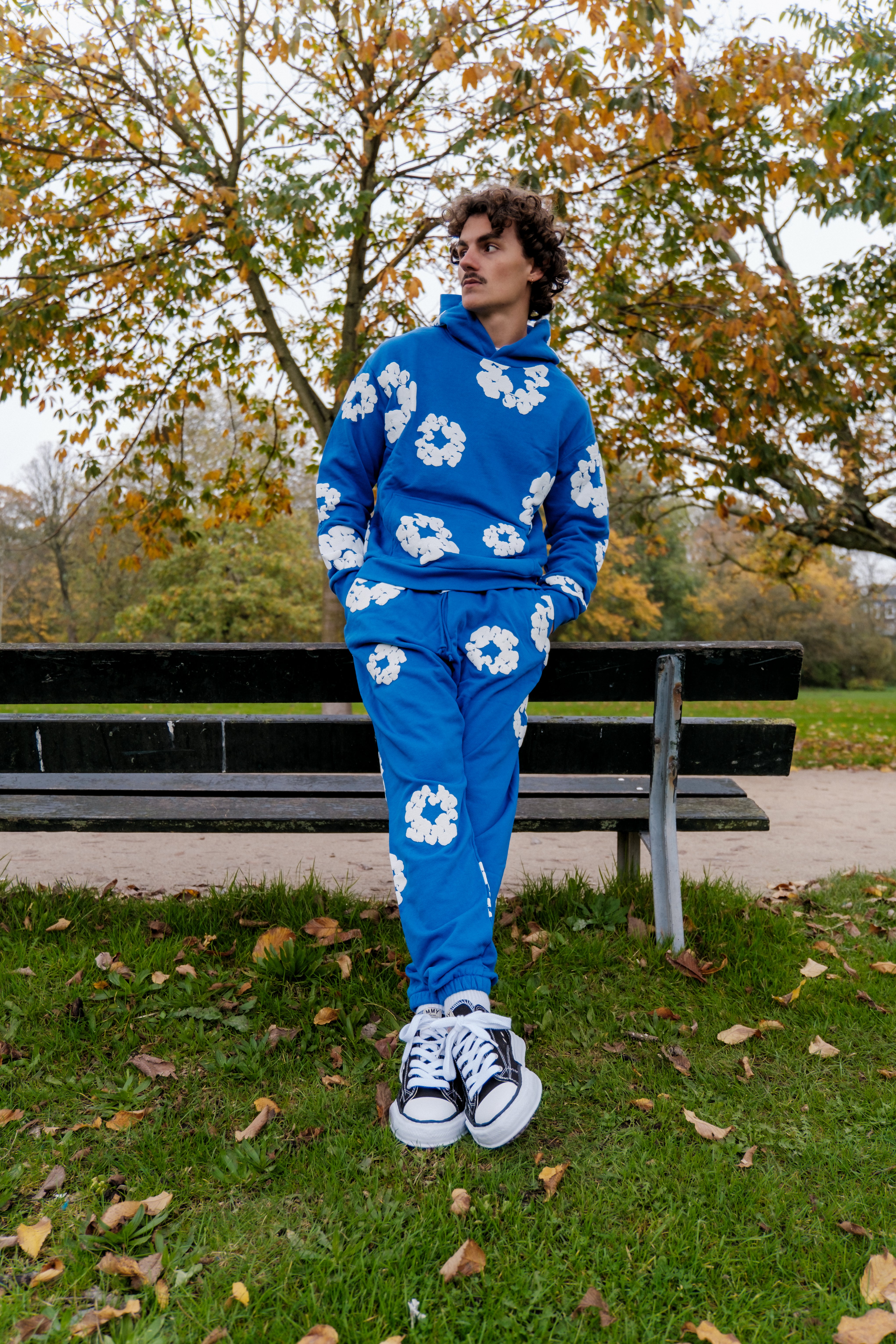 Denim Tears The Cotton Wreath Sweatpants Royal Blue