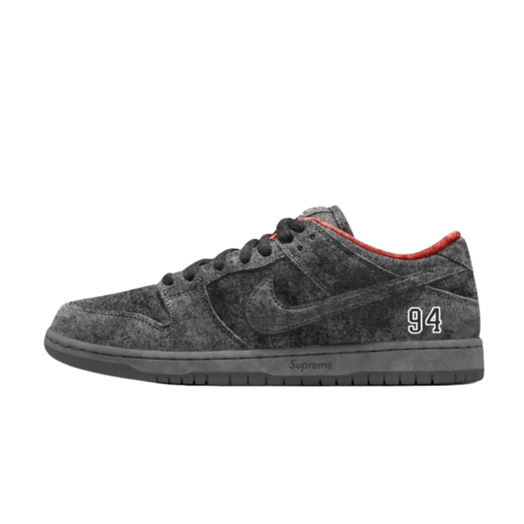 Supreme X Nike SB Dunk Low Pro Black