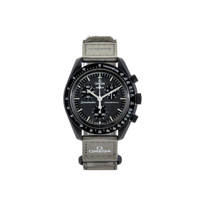 Pay tribute to the closest planet to the sun with the The Swatch x Omega Bioceramic Moonswatch Mission to Mercury (SO33A100). The Swatch x Omega Bioceramic Moonswatch Mission to Mercury (SO33A100) is one of 11 silhouettes released by the collaboration between Swatch and Omega, offering a unique take on the Omega Speedmaster. The Swatch x Omega Mission to Mercury (SO33A100) features both the Omega and Swatch logos on the "Moonswatch," with a velcro strap. The watch features all white hands and tachymeter sca
