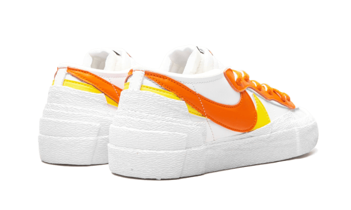 Blazer Low Sacai White Magma Orange - DD1877-100