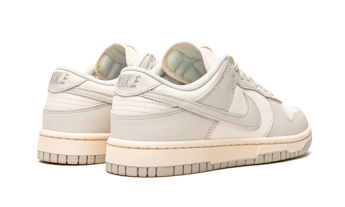 Dunk Low Light Bone - DD1503-107