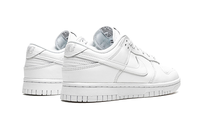 Dunk Low Triple White (2021) - DD1503-109