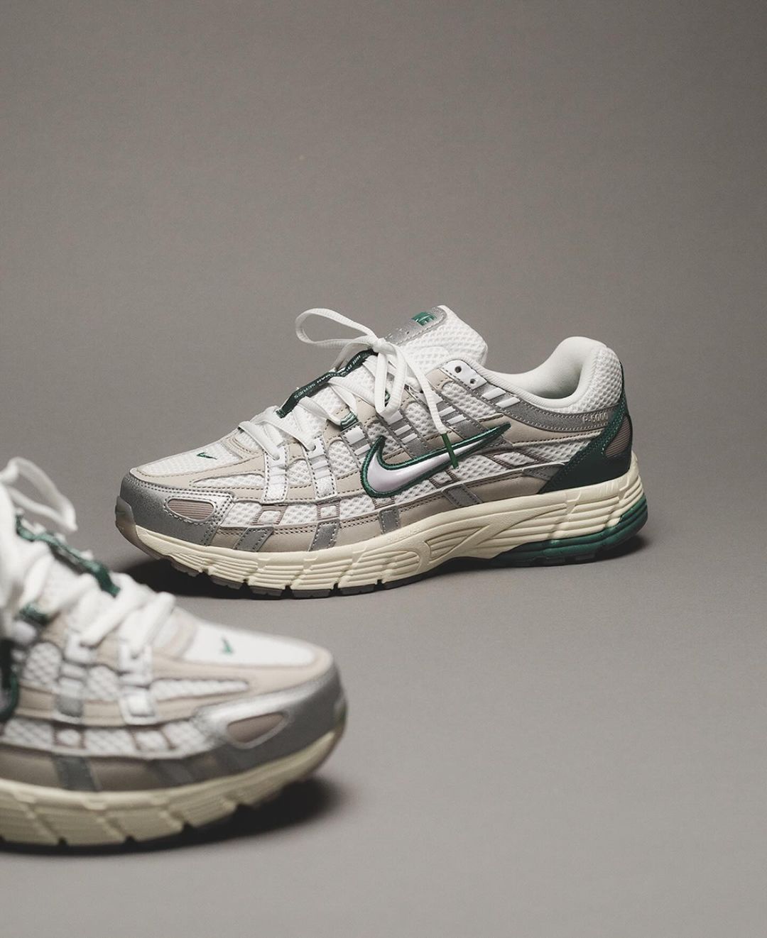 Nike P-6000 Premium Light Bone Bicoastal Green