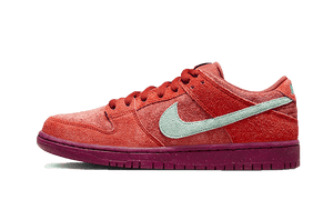 Nike SB Dunk Low Mystic Red