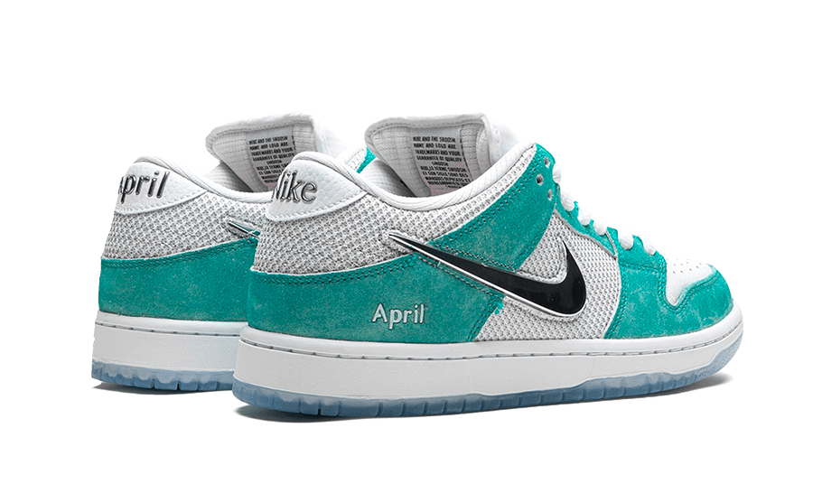 SB Dunk Low April Skateboards - FD2562-400