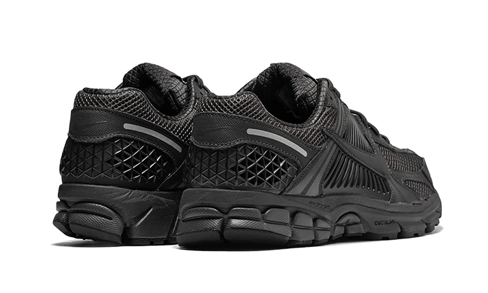 Vomero 5 Triple Black - BV1358-003