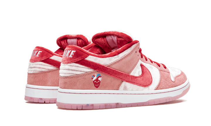 SB Dunk Low StrangeLove - CT2552-800