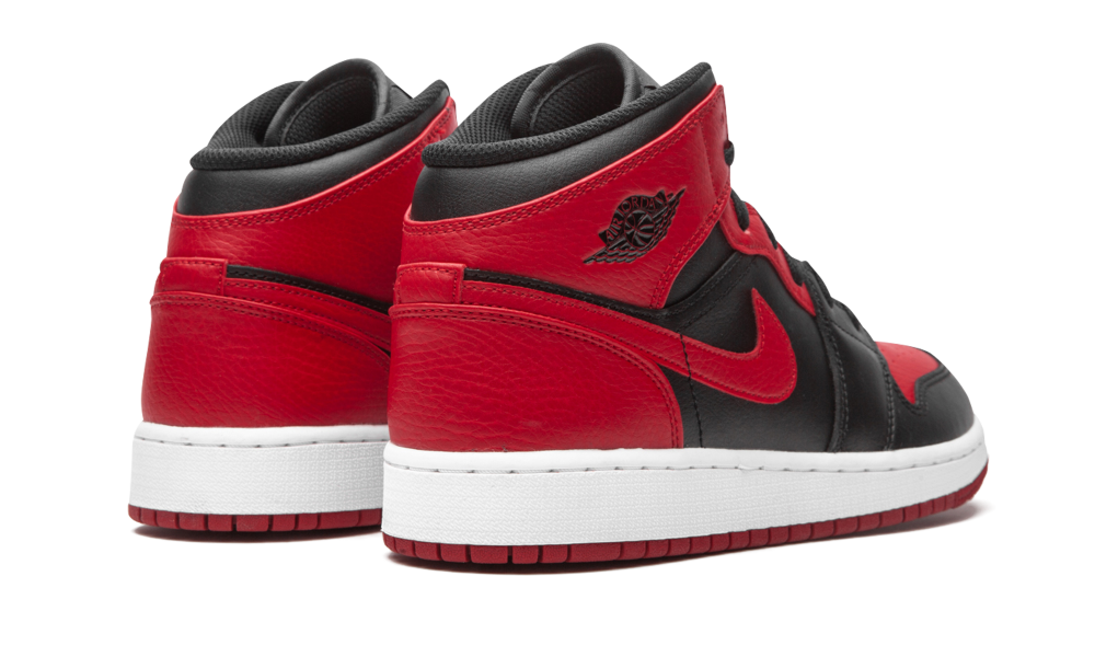 Air Jordan 1 Mid Banned 